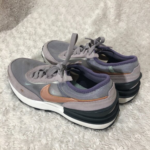 Nike Waffle One Summit White/MTLC Red Bronze GS Youth Size 6Y‎ - Picture 3 of 6